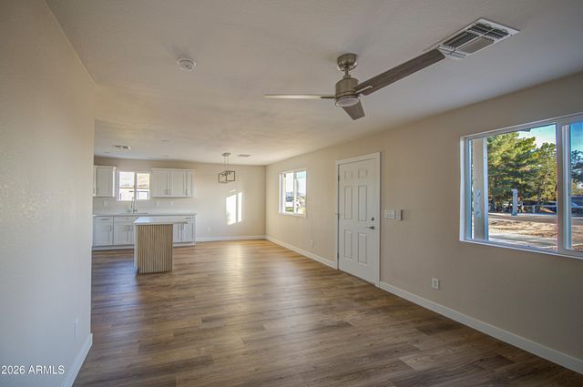 604 E SOUTH Avenue, Buckeye, AZ 85326