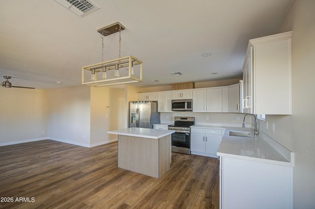 604 E SOUTH Avenue, Buckeye, AZ 85326