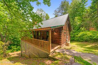 2389 Misty Lane, Sevierville, TN 37876