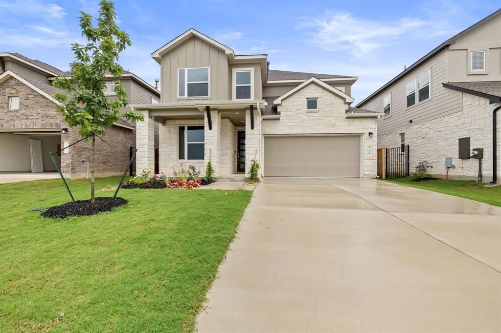 144 Alicante LN, Liberty Hill, TX 78642
