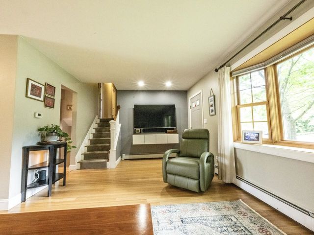 32 Logwood Circle, Essex, VT 05452