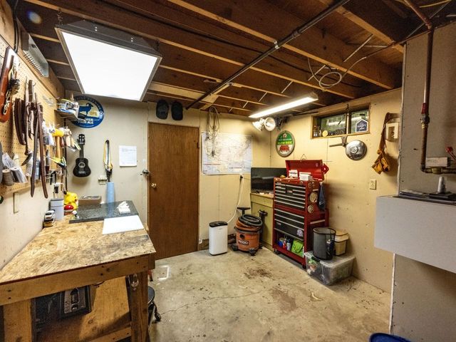 32 Logwood Circle, Essex, VT 05452