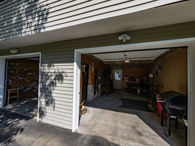 32 Logwood Circle, Essex, VT 05452