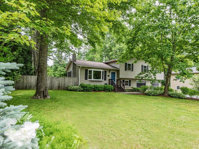 32 Logwood Circle, Essex, VT 05452