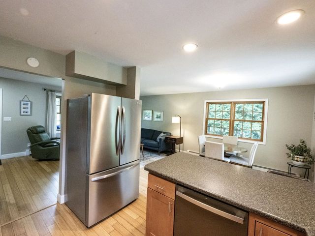 32 Logwood Circle, Essex, VT 05452