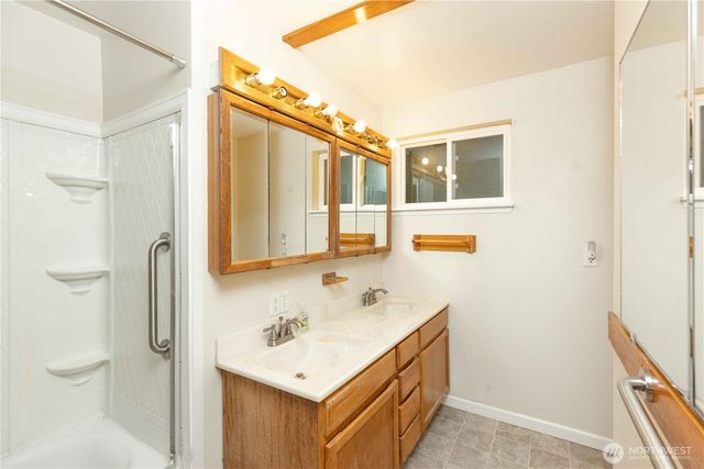 9020 Wyvern Drive SE, Port Orchard, WA 98367