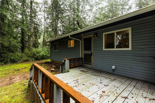 9020 Wyvern Drive SE, Port Orchard, WA 98367