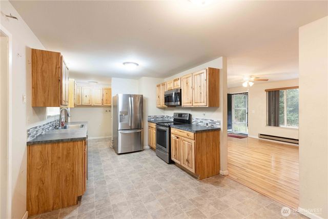 9020 Wyvern Drive SE, Port Orchard, WA 98367