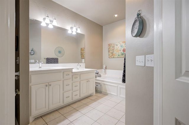 1632 Laurel Place, Edmond, OK 73003