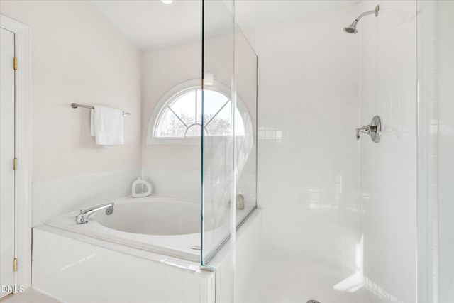 204 Greenview Drive, Chapel Hill, NC 27516