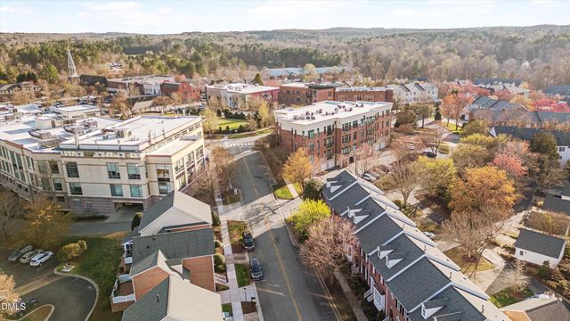 204 Greenview Drive, Chapel Hill, NC 27516