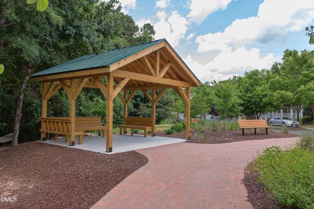 204 Greenview Drive, Chapel Hill, NC 27516