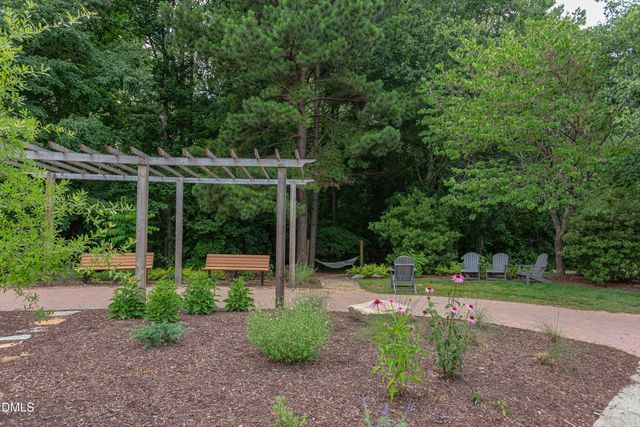 204 Greenview Drive, Chapel Hill, NC 27516