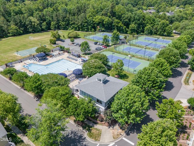 204 Greenview Drive, Chapel Hill, NC 27516