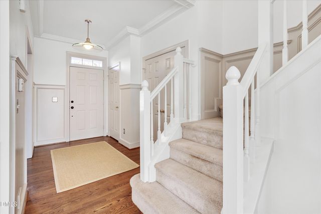 204 Greenview Drive, Chapel Hill, NC 27516