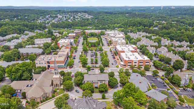 204 Greenview Drive, Chapel Hill, NC 27516