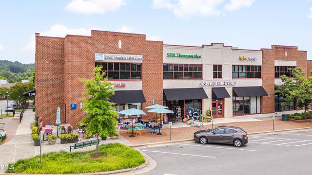 204 Greenview Drive, Chapel Hill, NC 27516