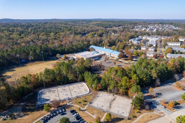 204 Greenview Drive, Chapel Hill, NC 27516