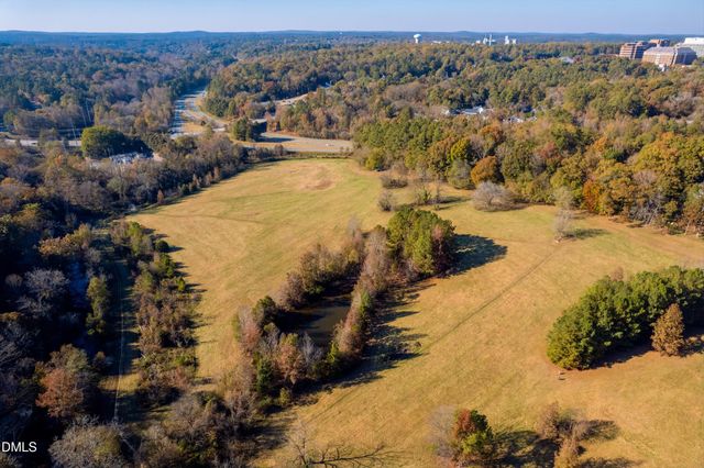 204 Greenview Drive, Chapel Hill, NC 27516