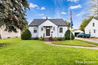 1060 Leonard Street, Grand Rapids, MI 49503