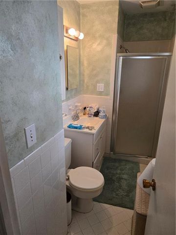 9724 Slater Lane, Overland Park, KS 66212