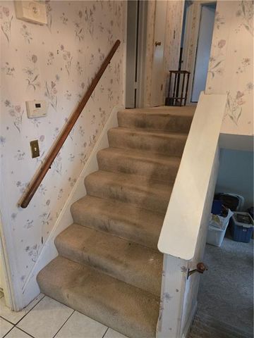 9724 Slater Lane, Overland Park, KS 66212