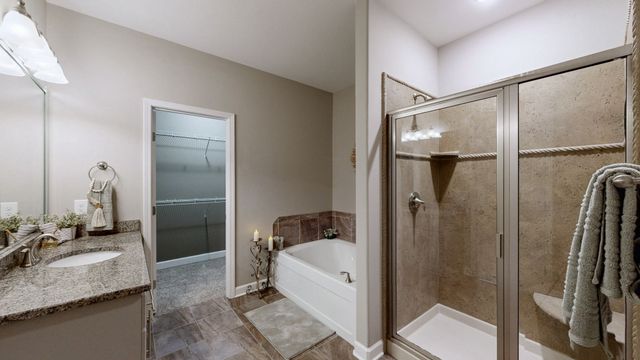 5016 Lady Thatcher Dr, Murfreesboro, TN 37129