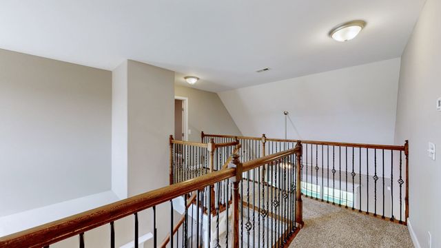 5016 Lady Thatcher Dr, Murfreesboro, TN 37129