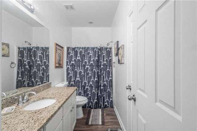 21 Sunny Point, Newnan, GA 30263