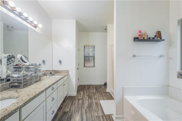 21 Sunny Point, Newnan, GA 30263