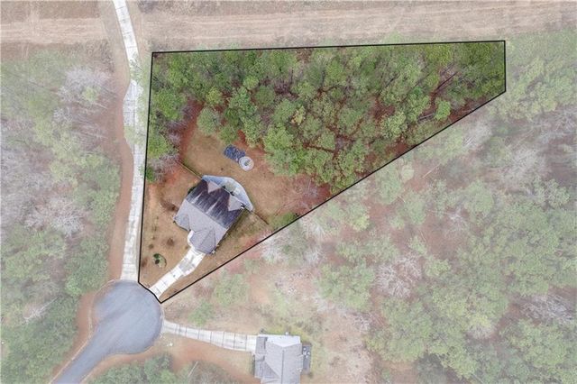 21 Sunny Point, Newnan, GA 30263