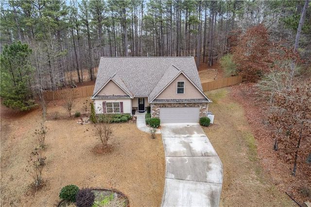 21 Sunny Point, Newnan, GA 30263