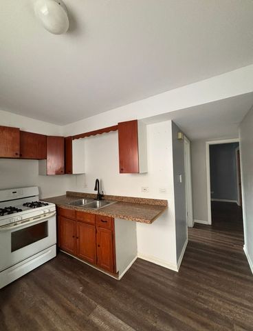 2114 135th Place 2, Blue Island, IL 60406