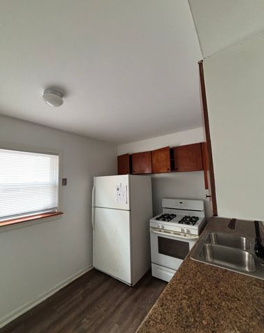 2114 135th Place 2, Blue Island, IL 60406