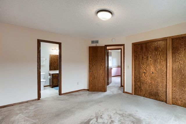 5887 144th Street W, Apple Valley, MN 55124