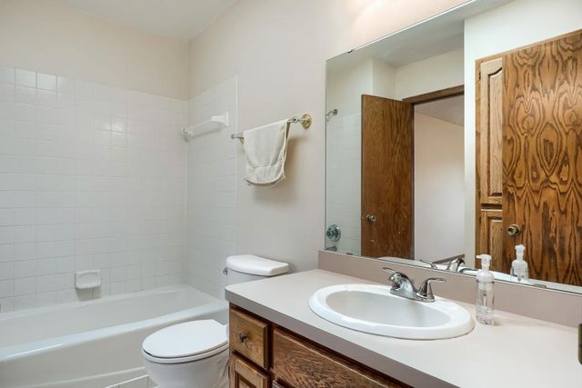 5887 144th Street W, Apple Valley, MN 55124