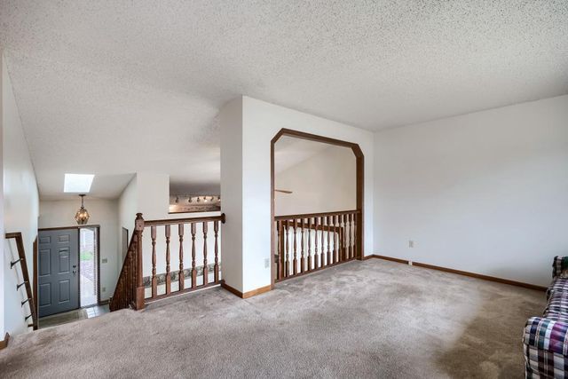 5887 144th Street W, Apple Valley, MN 55124