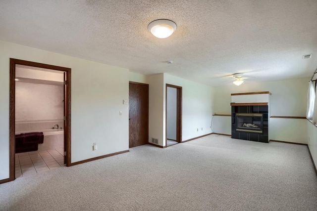 5887 144th Street W, Apple Valley, MN 55124