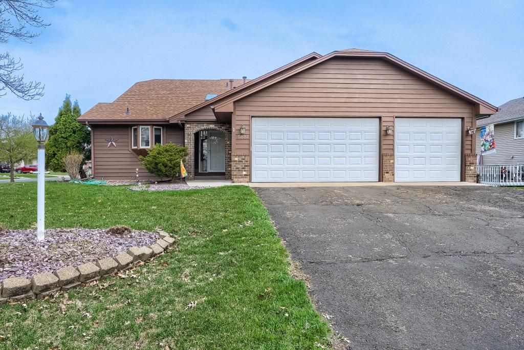 5887 144th Street W, Apple Valley, MN 55124