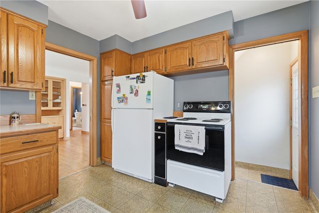23 24th Avenue SW, Cedar Rapids, IA 52404