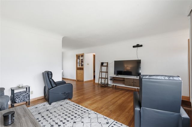 23 24th Avenue SW, Cedar Rapids, IA 52404