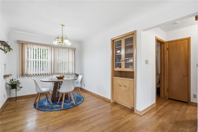 23 24th Avenue SW, Cedar Rapids, IA 52404