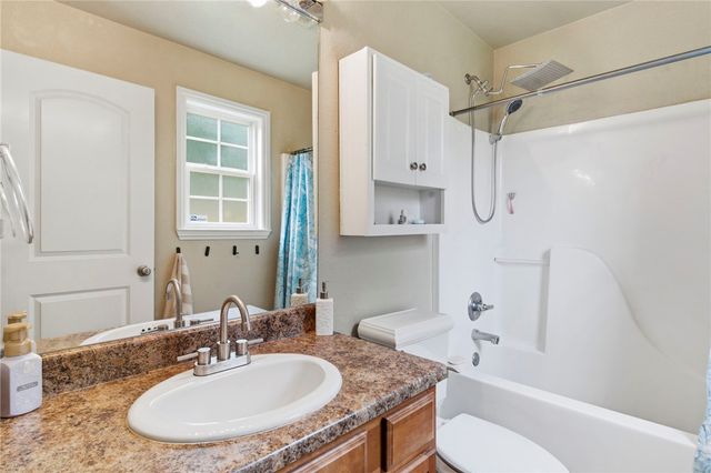 674 Olivia Lane, Centerton, AR 72719