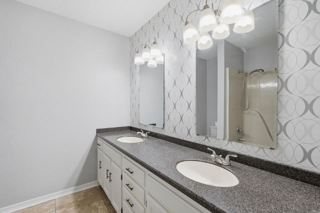 1005 S German Ln Apt 46, Conway, AR 72034