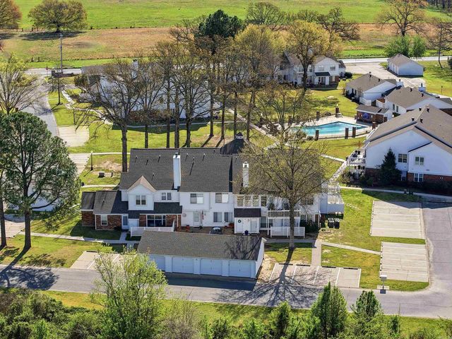 1005 S German Ln Apt 46, Conway, AR 72034