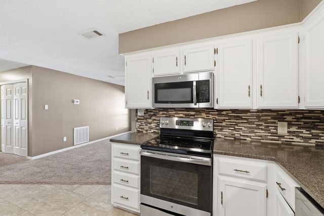 1005 S German Ln Apt 46, Conway, AR 72034