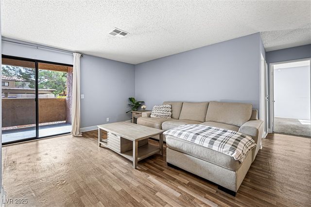 3151 Soaring Gulls Drive 1062, Las Vegas, NV 89128