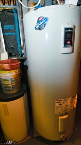 8 Ayers Rd, Sandyston Twp., NJ 07827