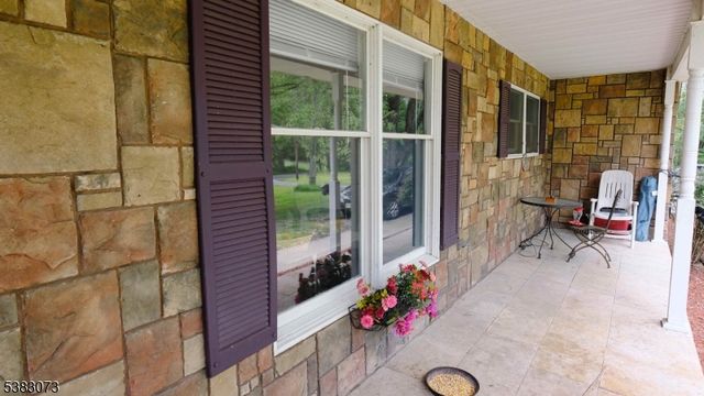 8 Ayers Rd, Sandyston Twp., NJ 07827