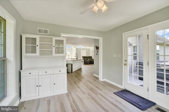 558 MONARCH DR, York, PA 17403